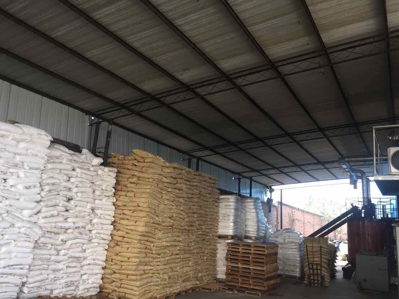 材料搬運到位等待生產 材料搬運到位等待生產